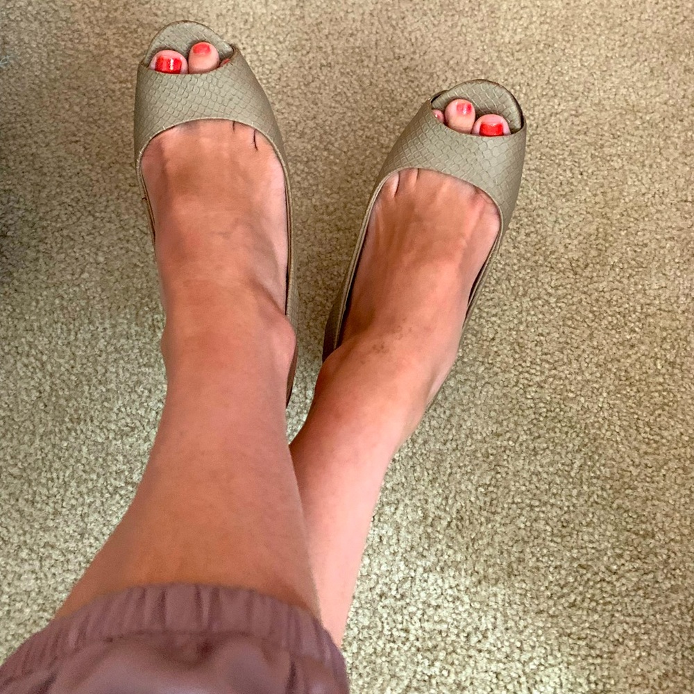 Jessica Simpson heels